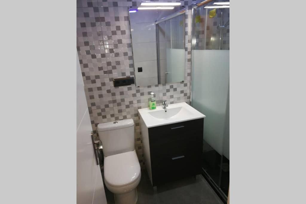 Apartamento Centrico , Wifi + Desayuno 洛格罗尼奥 外观 照片
